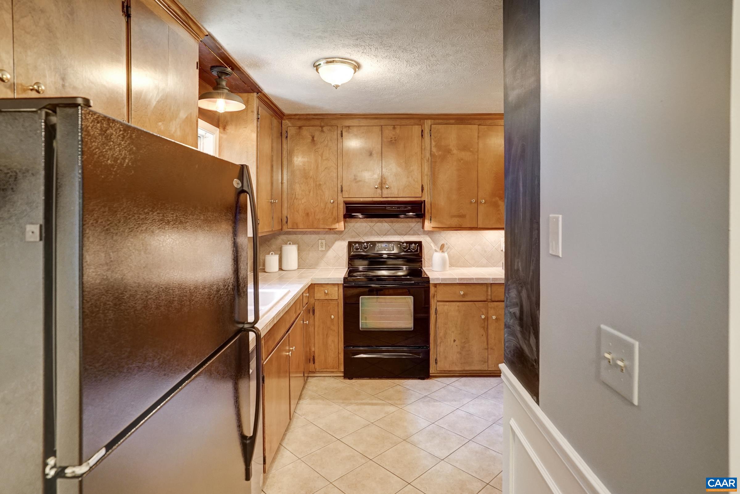 688 CARNATION RD