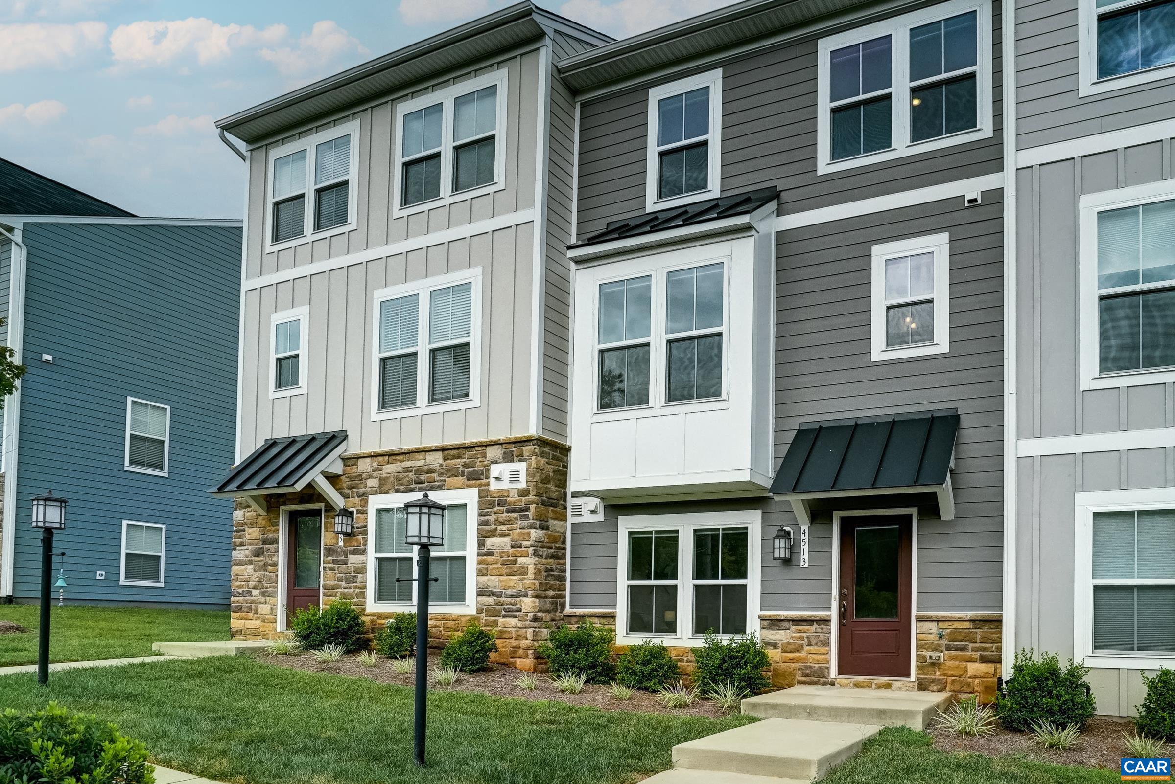 4513 BERWYN LN
