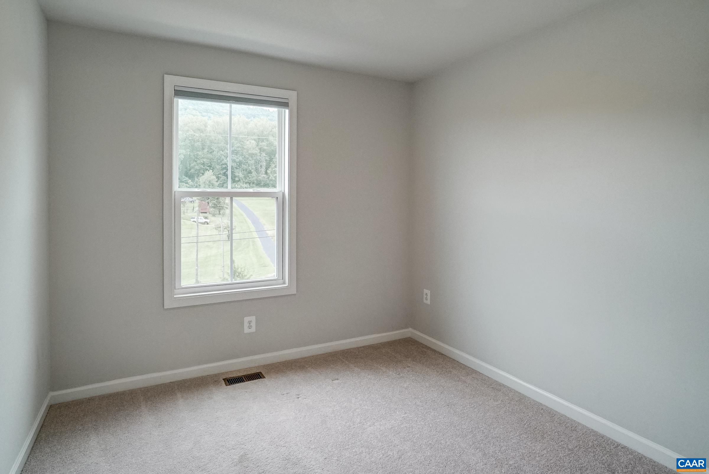 4513 BERWYN LN