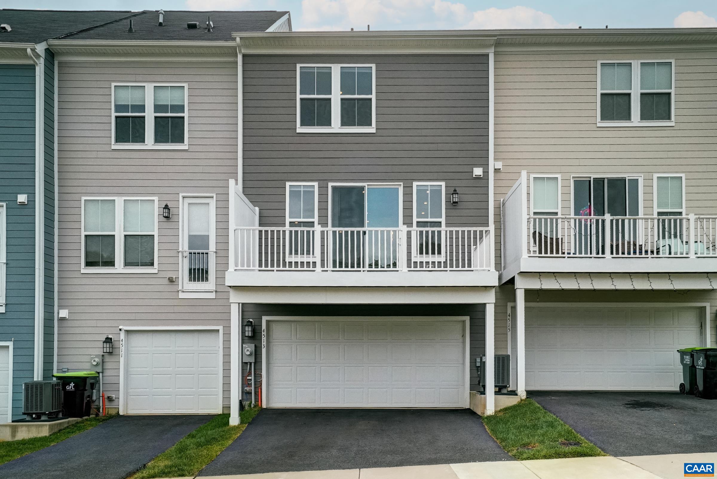 4513 BERWYN LN