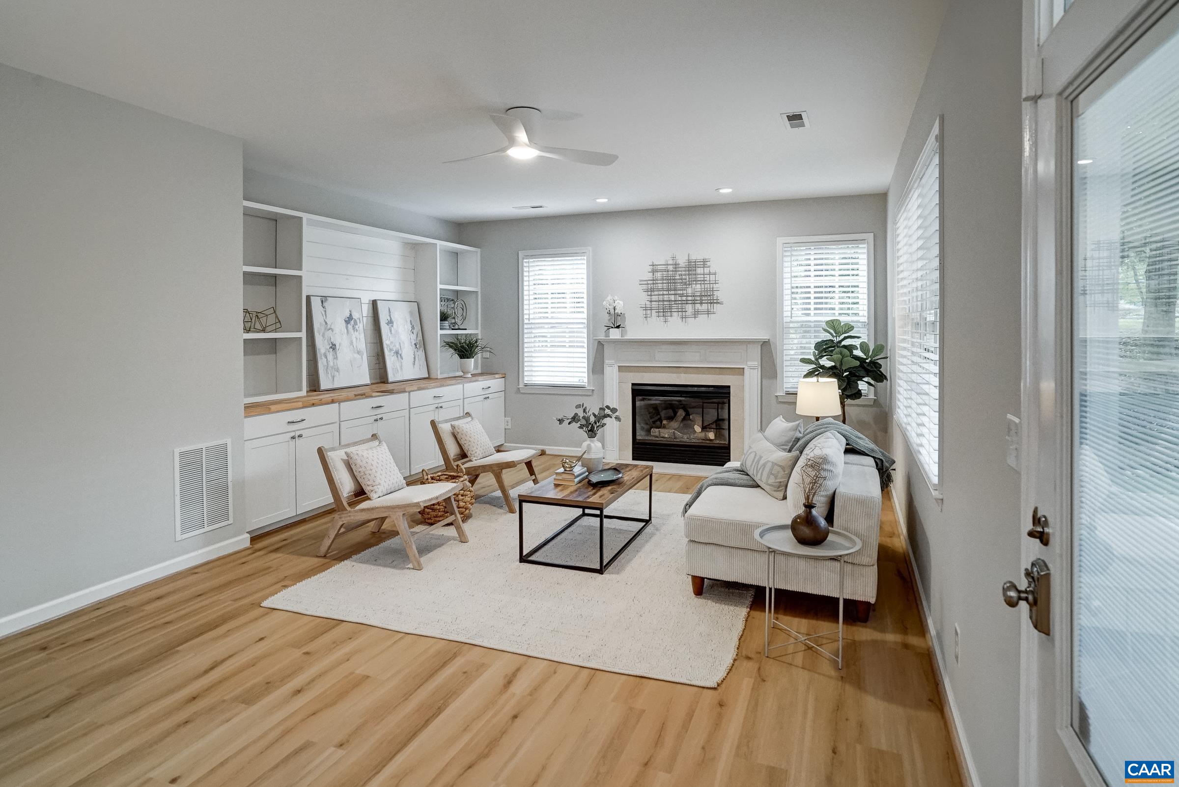 1230 DUNLORA DR