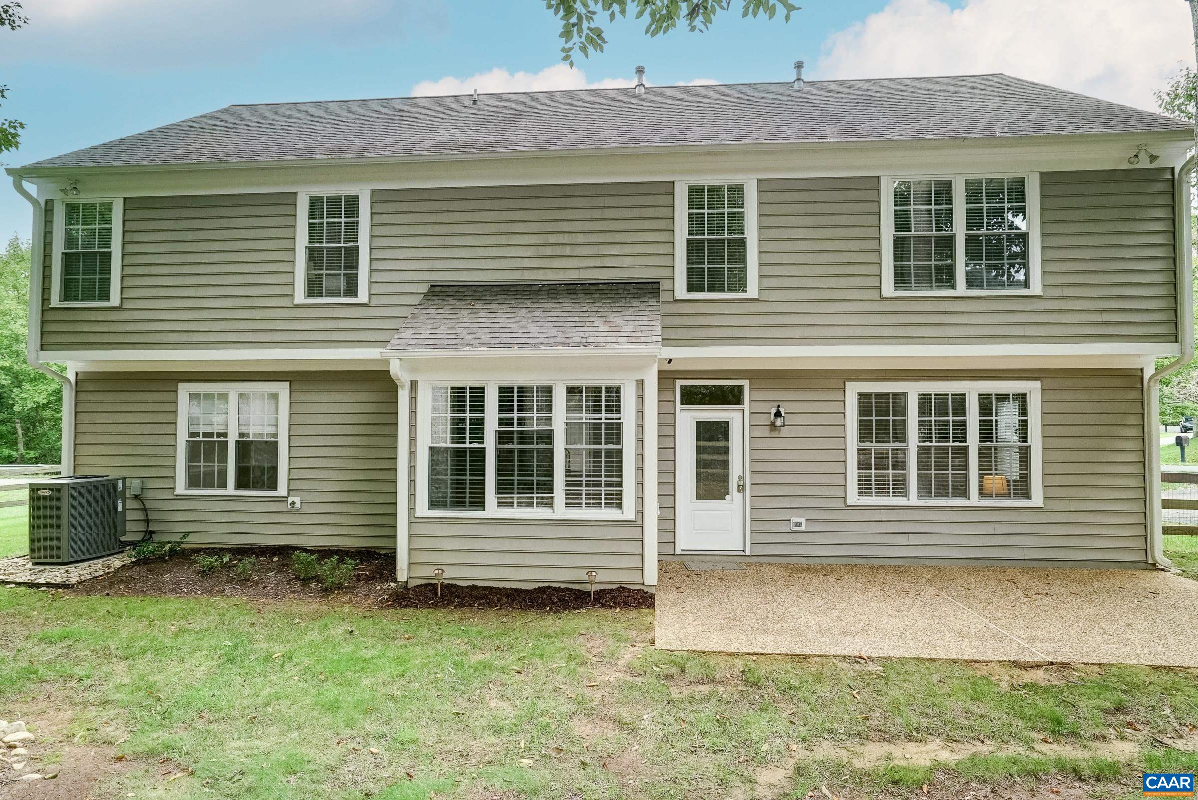 1230 DUNLORA DR