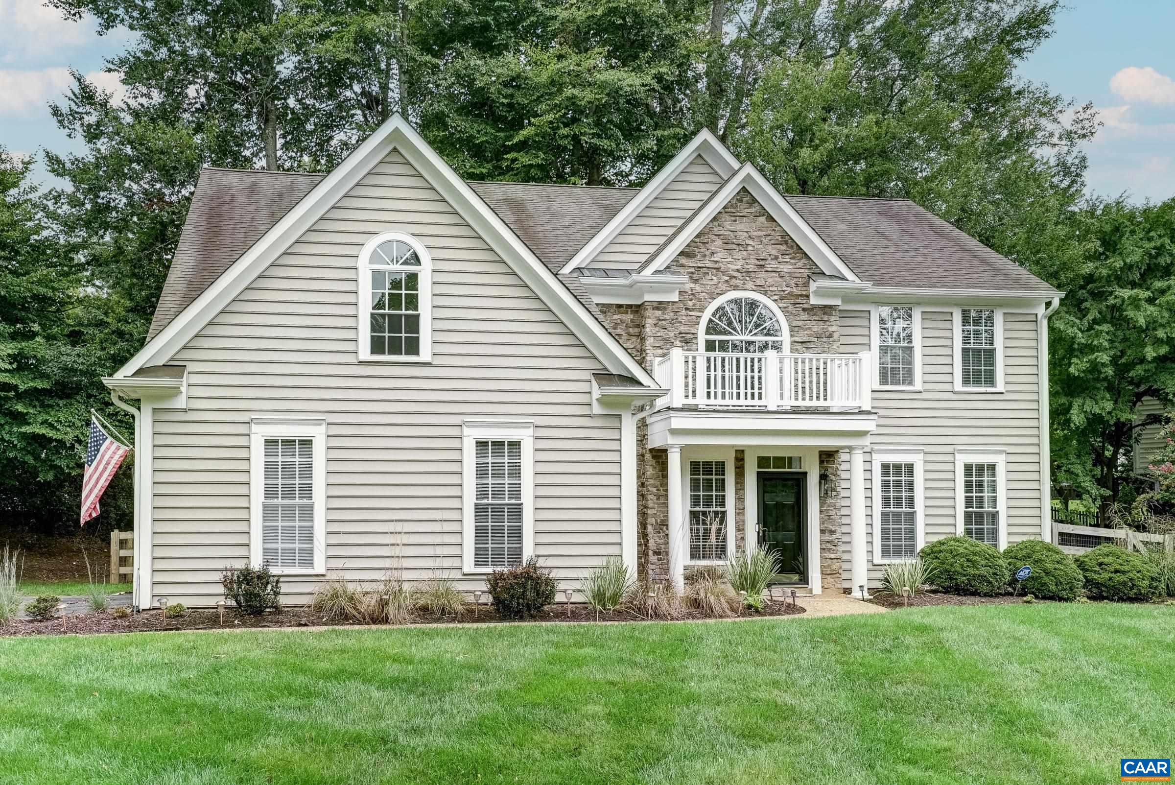 1230 DUNLORA DR