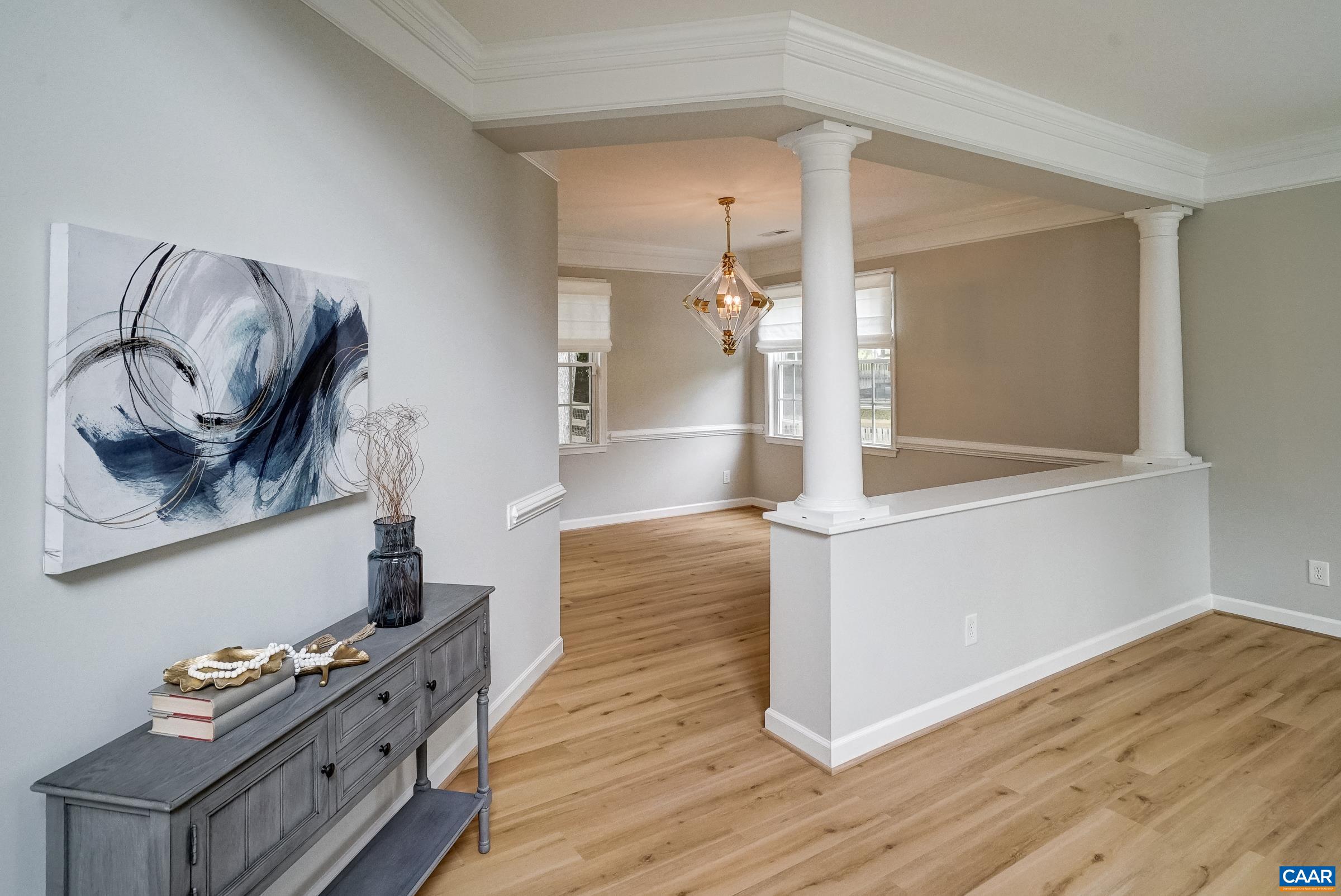 1230 DUNLORA DR