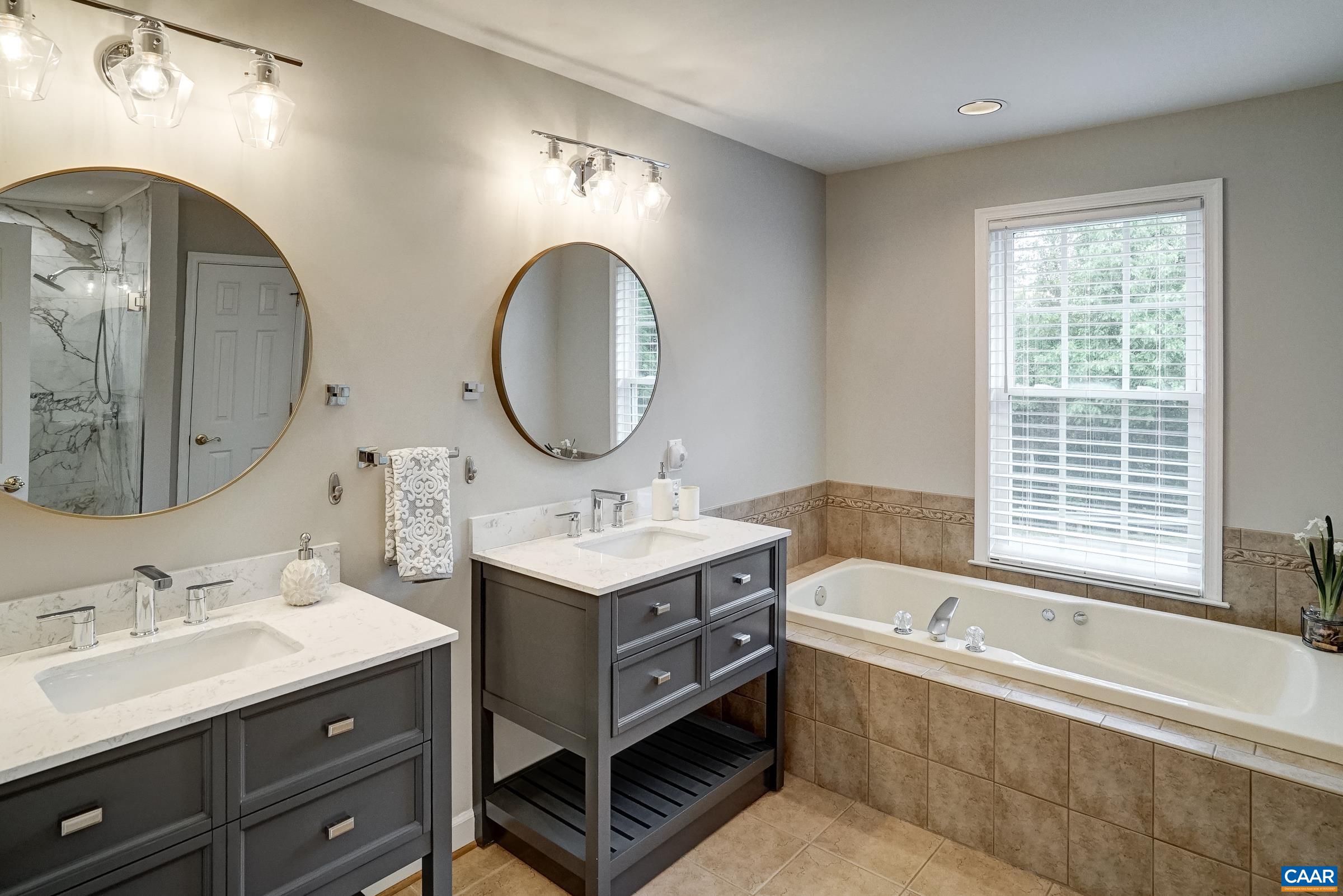 1230 DUNLORA DR