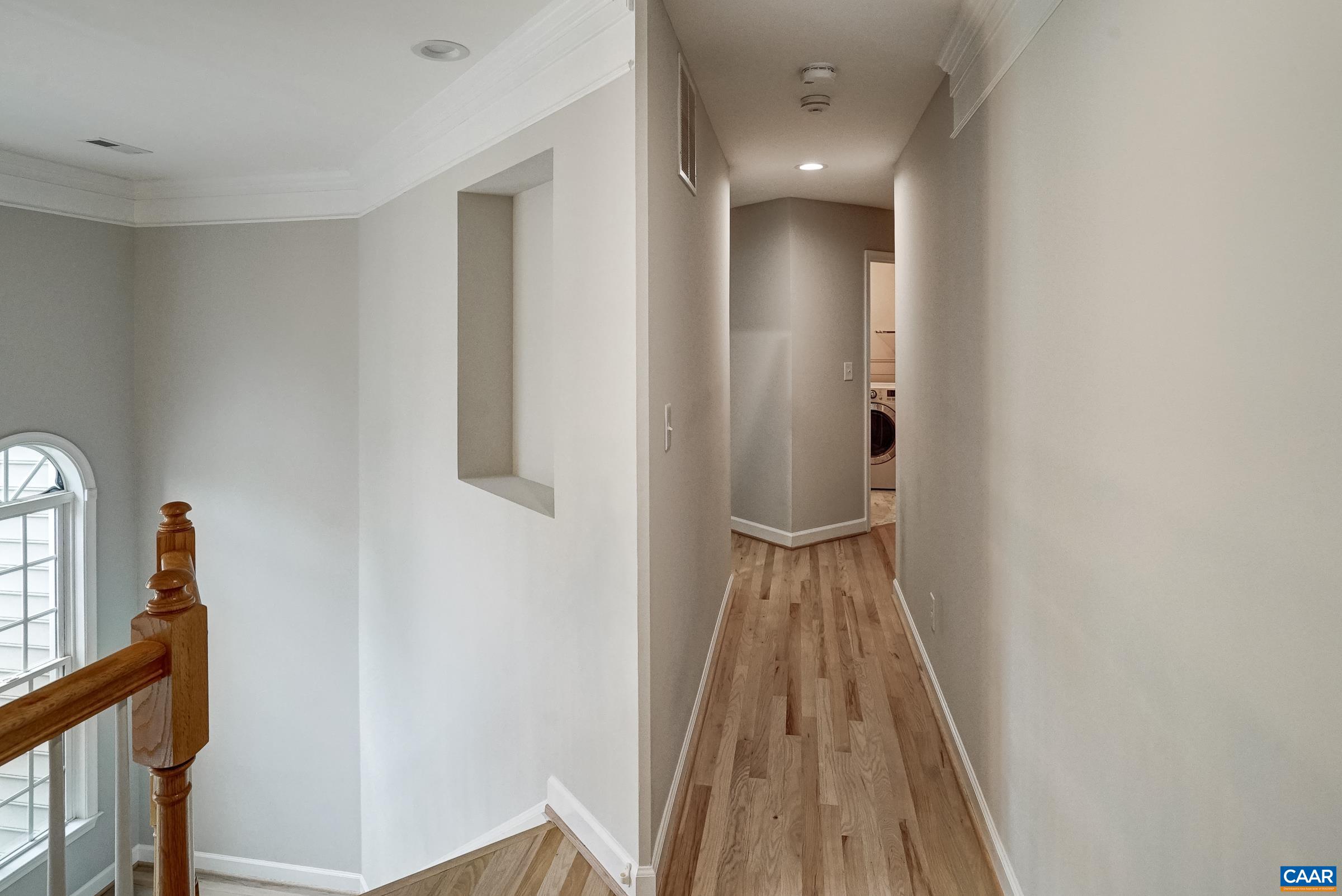 1230 DUNLORA DR