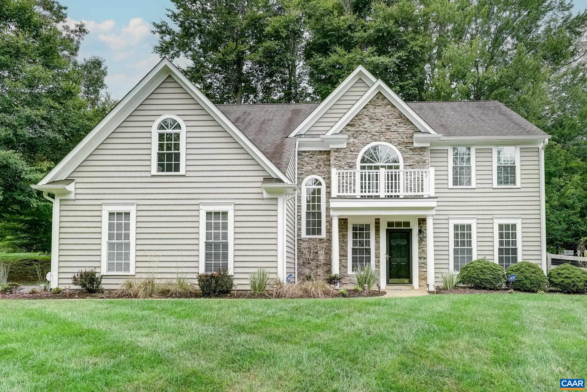 1230 DUNLORA DR