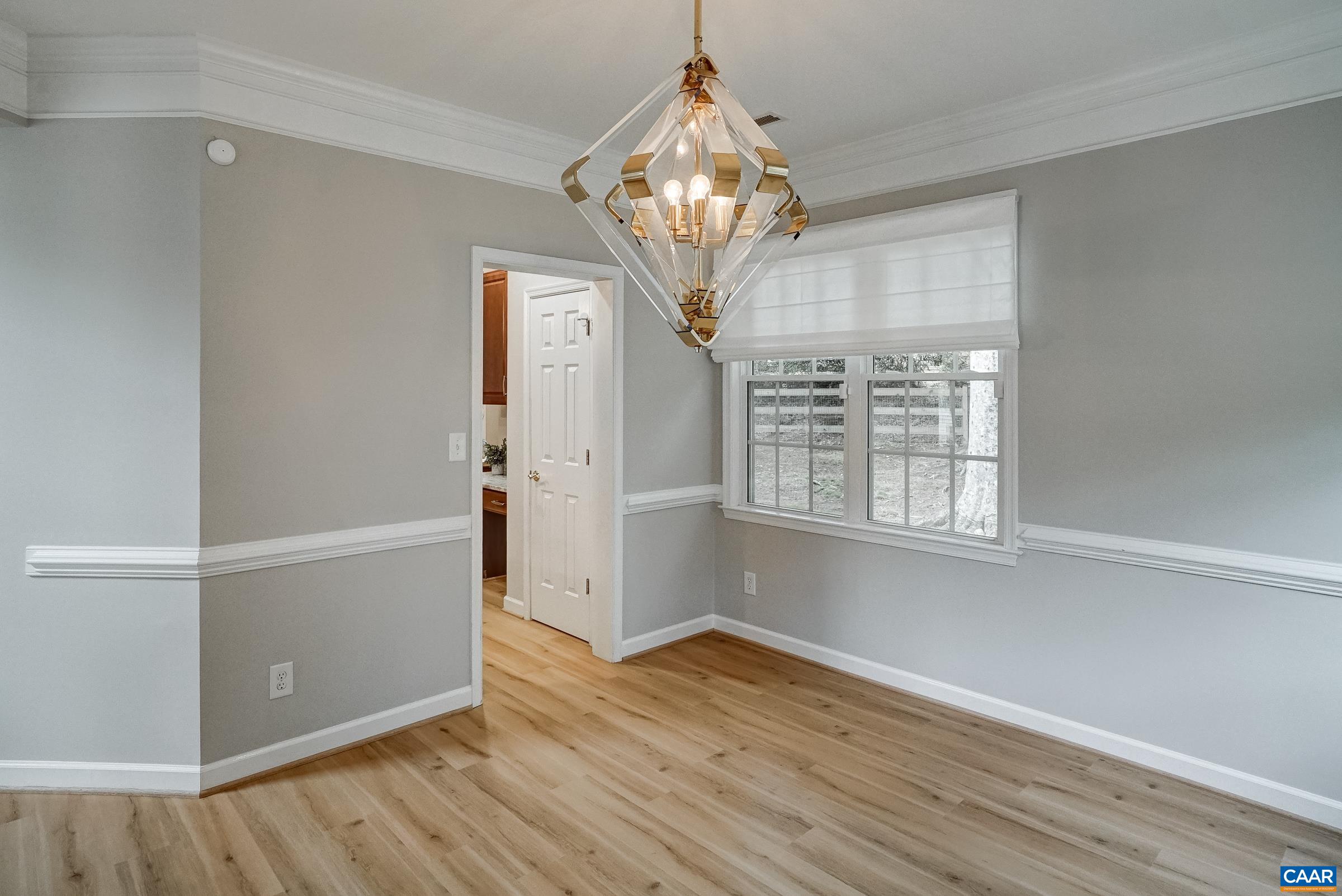 1230 DUNLORA DR