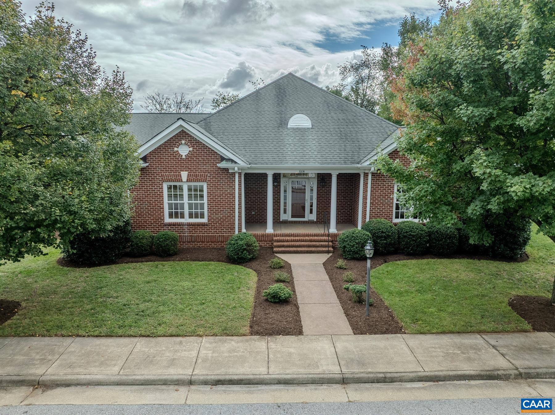 664 HADEN LN