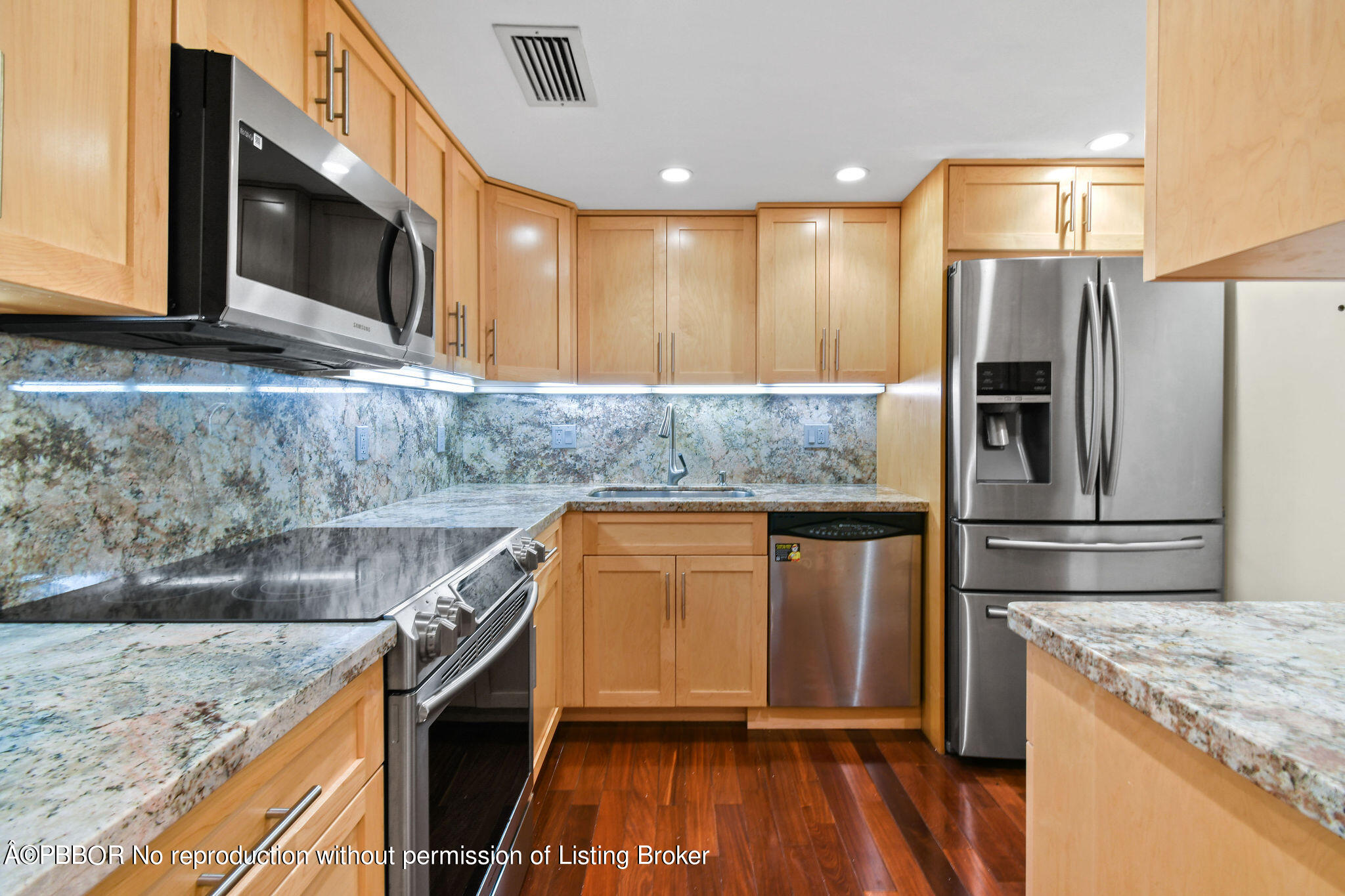 226 Brazilian Avenue, 2 D