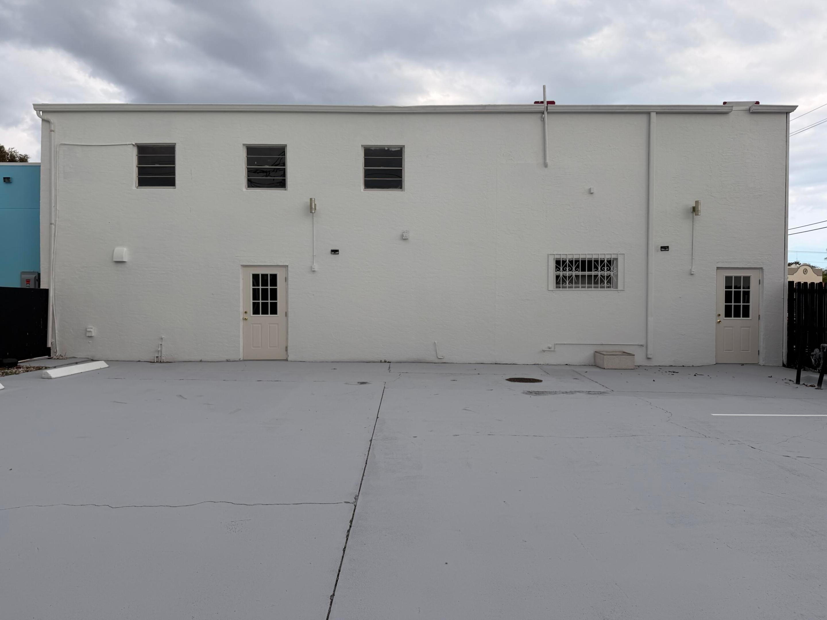 1200 Clare Avenue