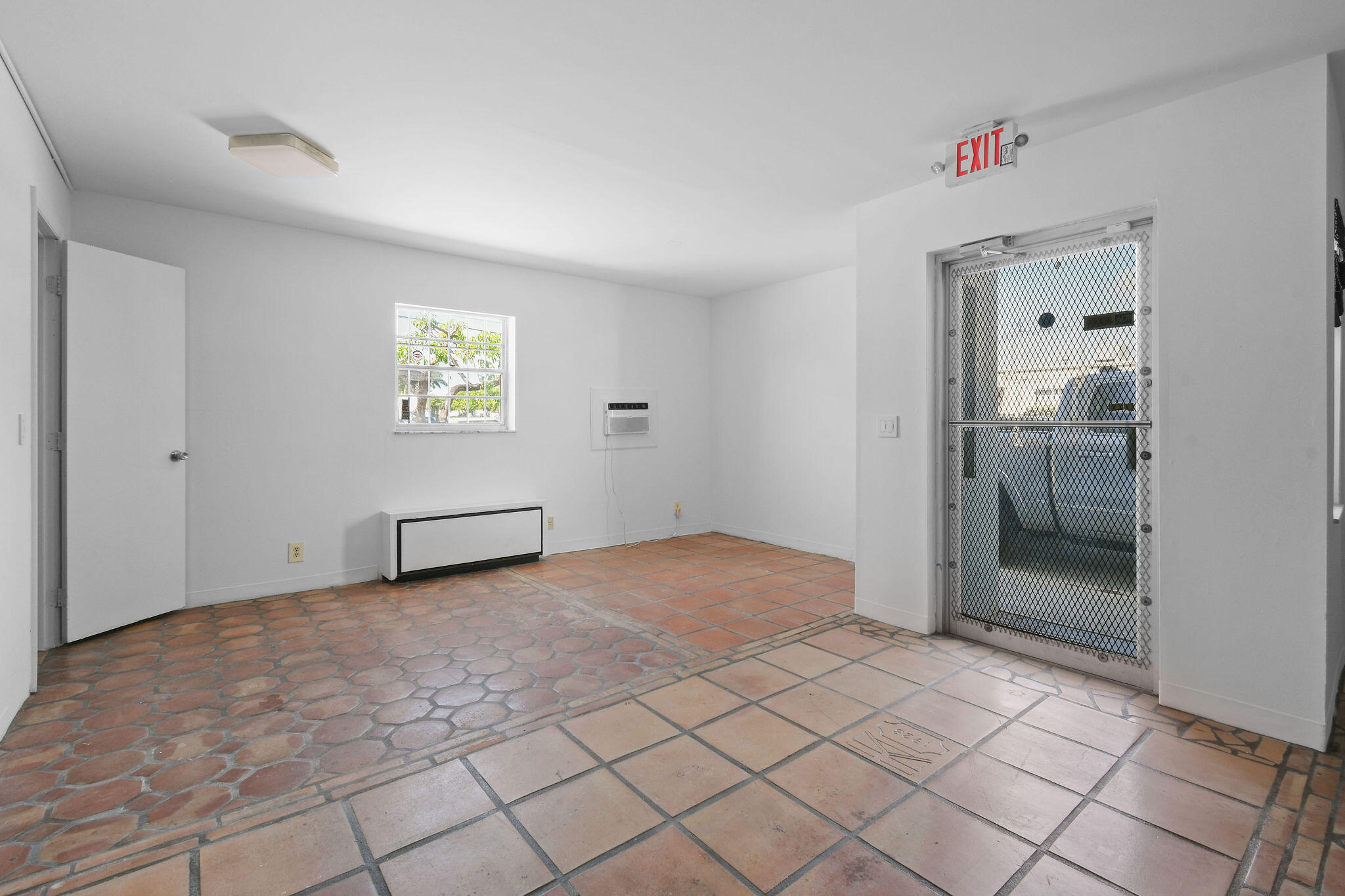 1200 Clare Avenue