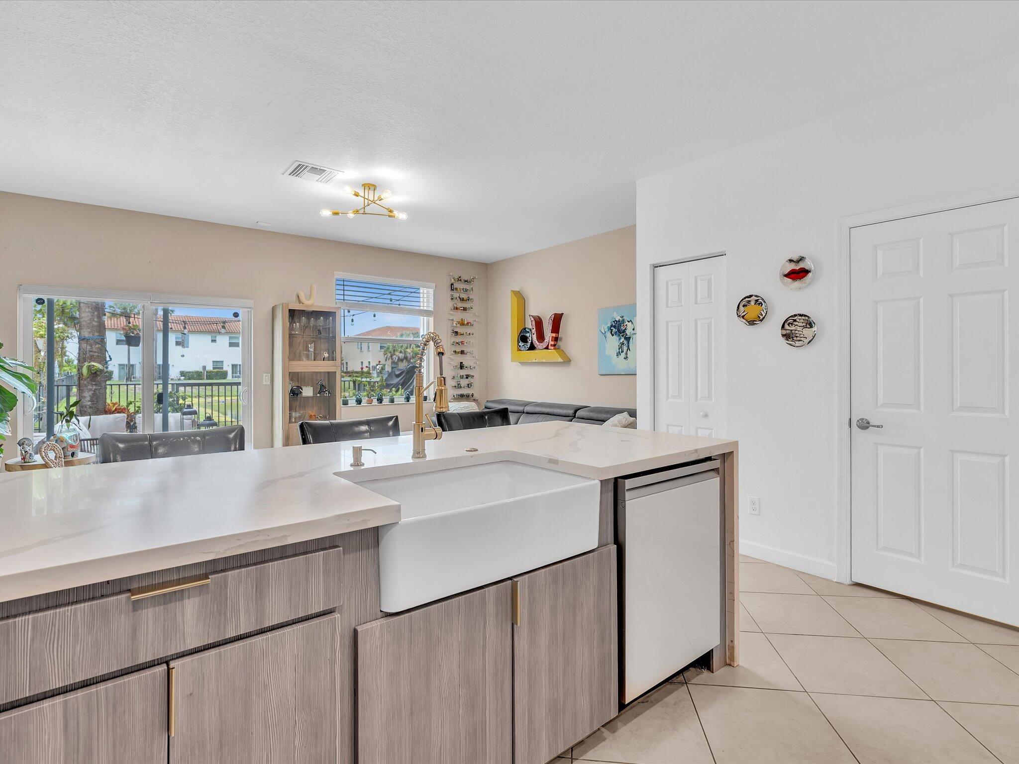 5331 Ashley River Road