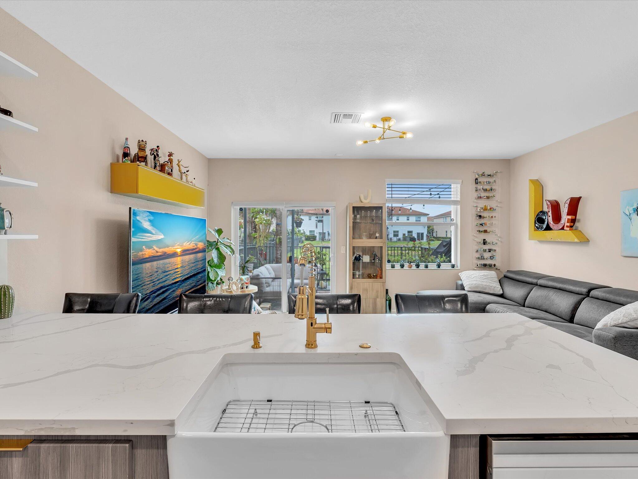 5331 Ashley River Road