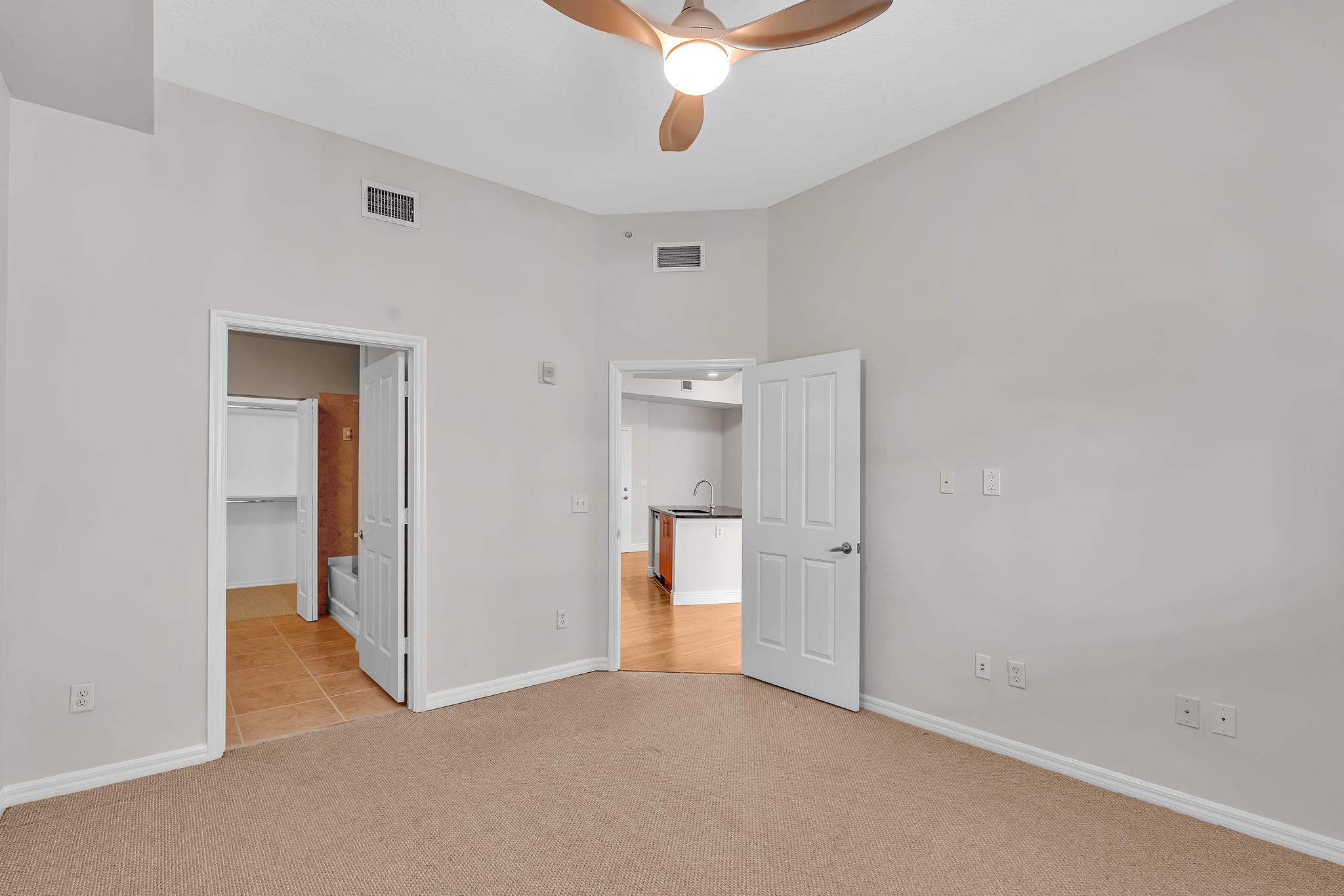 600 S Dixie Highway 439