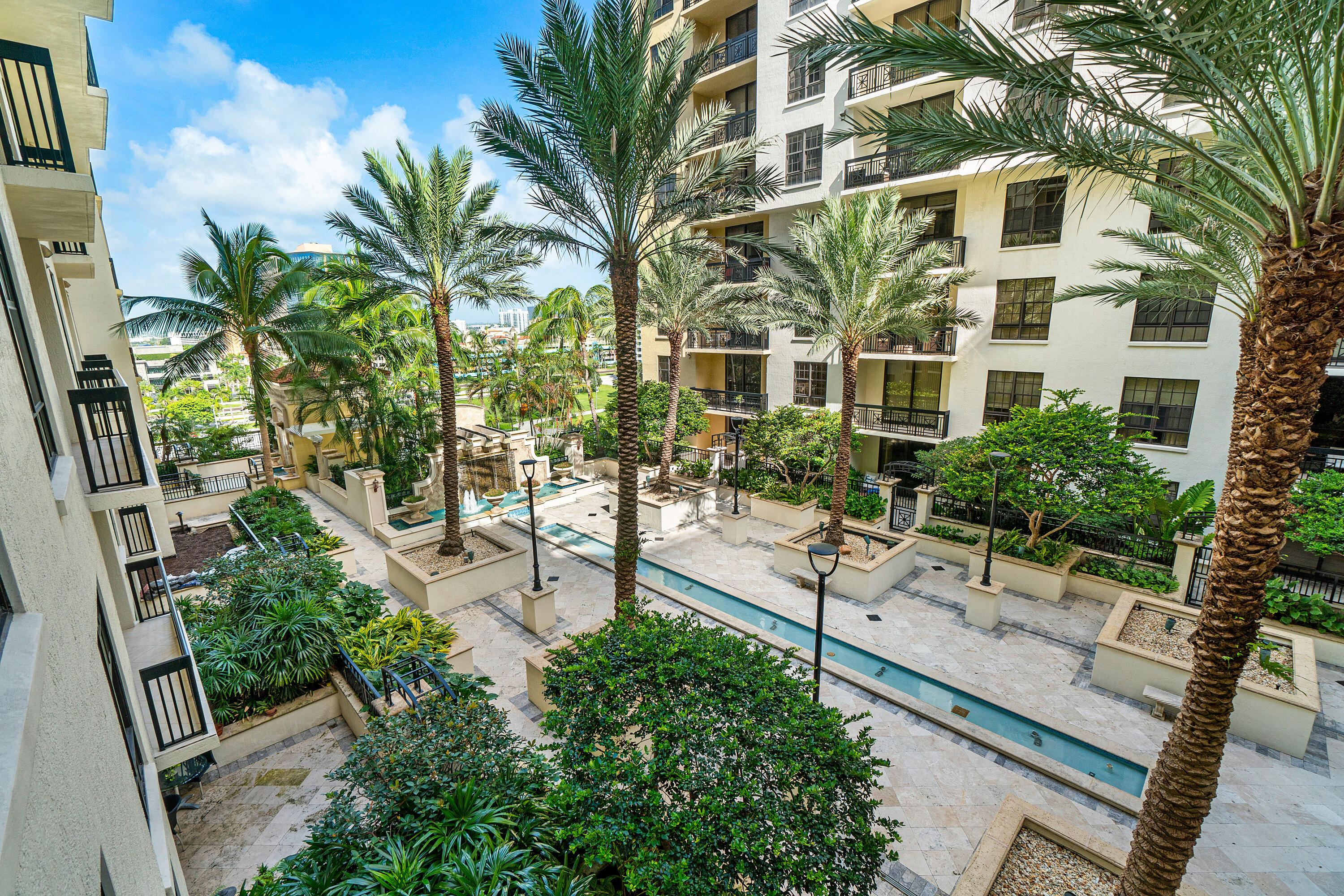 801 S Olive Avenue 112