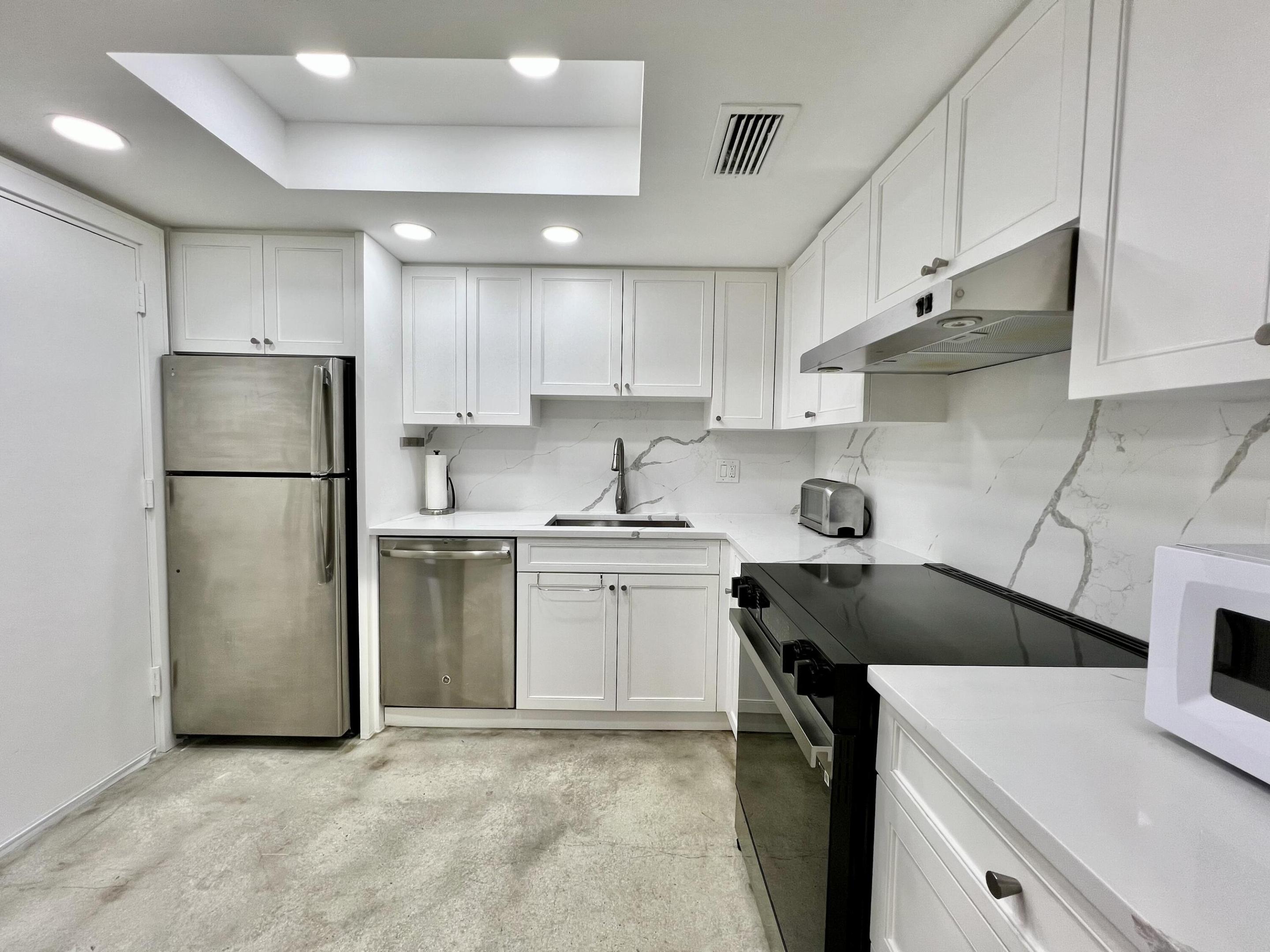 226 Brazilian Avenue 2 C