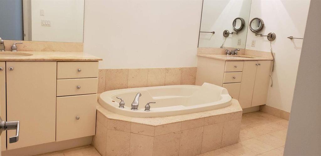 801 S Olive Avenue Unit: 403