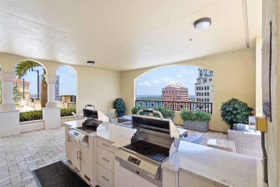 801 S Olive Avenue Unit: 403