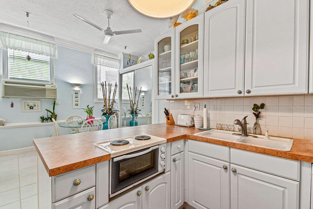 235 Sunrise Avenue Unit: 1050 & 1051