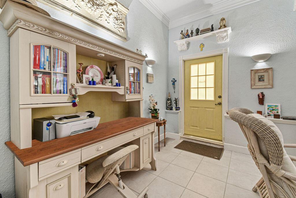 235 Sunrise Avenue Unit: 1050 & 1051