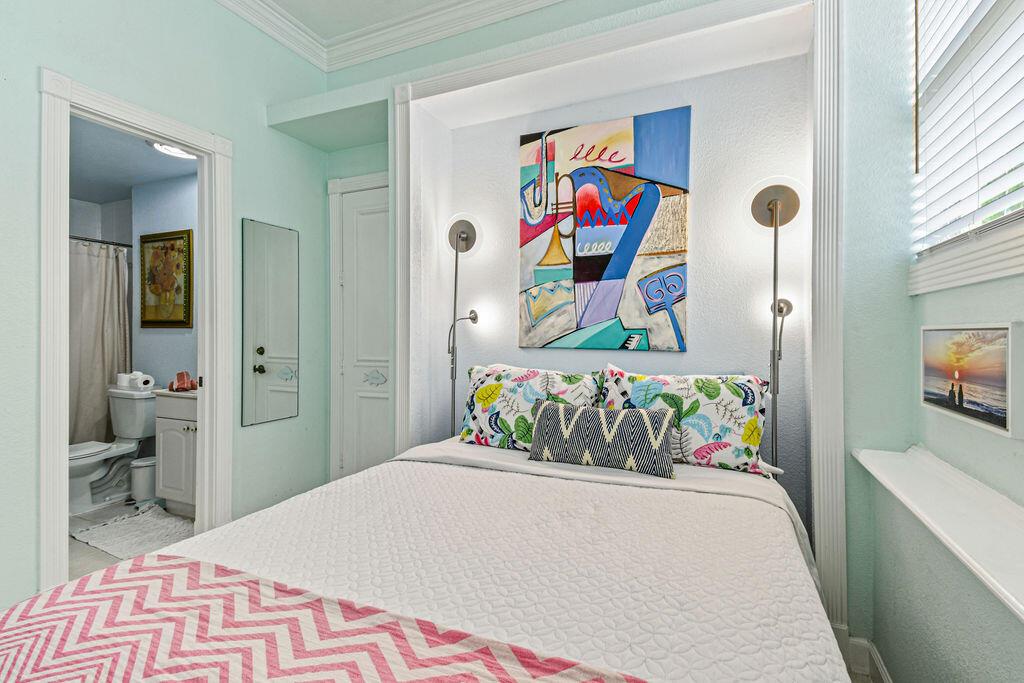 235 Sunrise Avenue Unit: 1050 & 1051