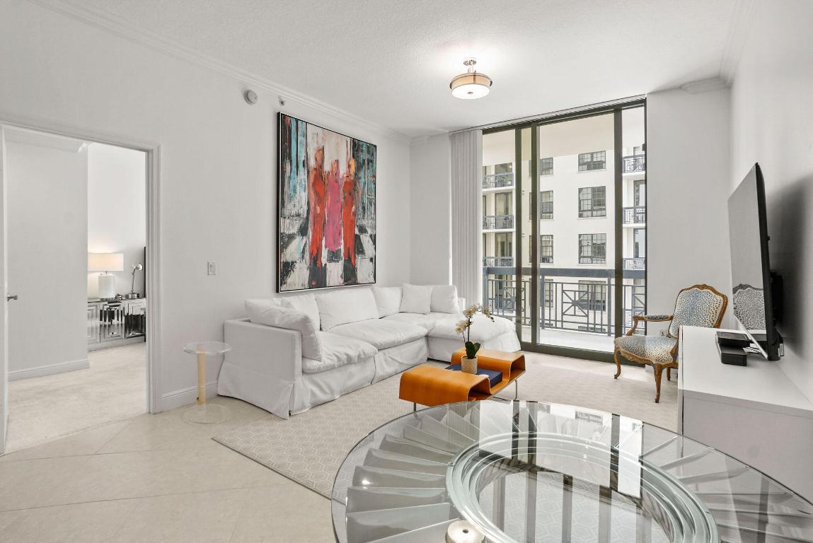 701 S Olive Avenue Unit: 1206