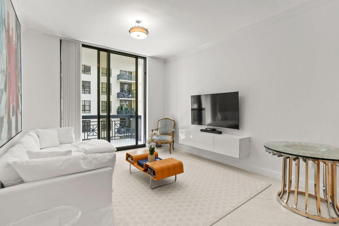 701 S Olive Avenue Unit: 1206