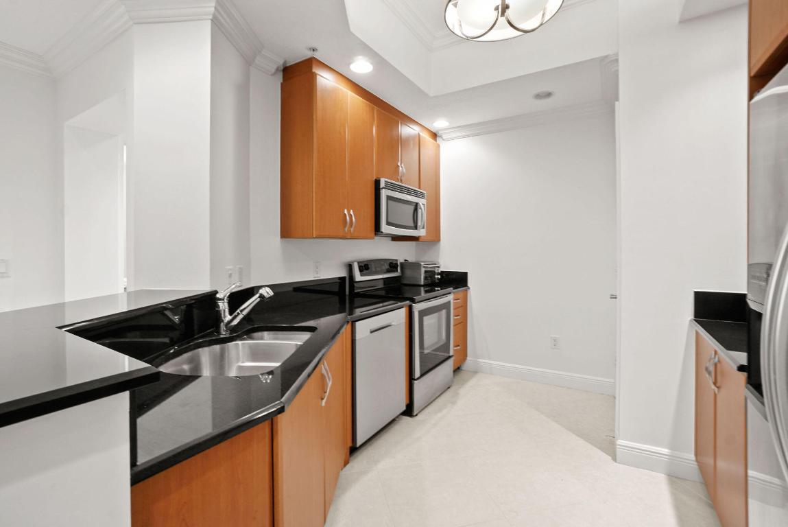 701 S Olive Avenue Unit: 1206