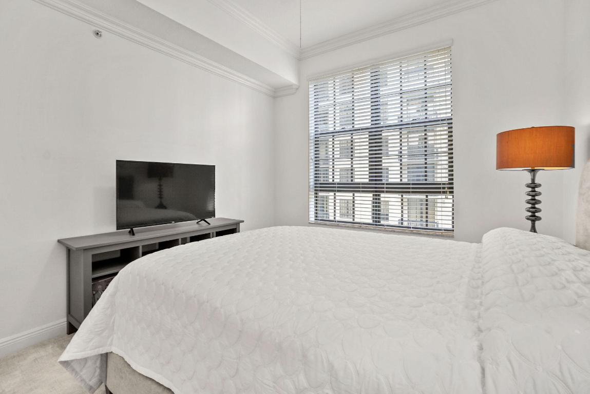 701 S Olive Avenue Unit: 1206