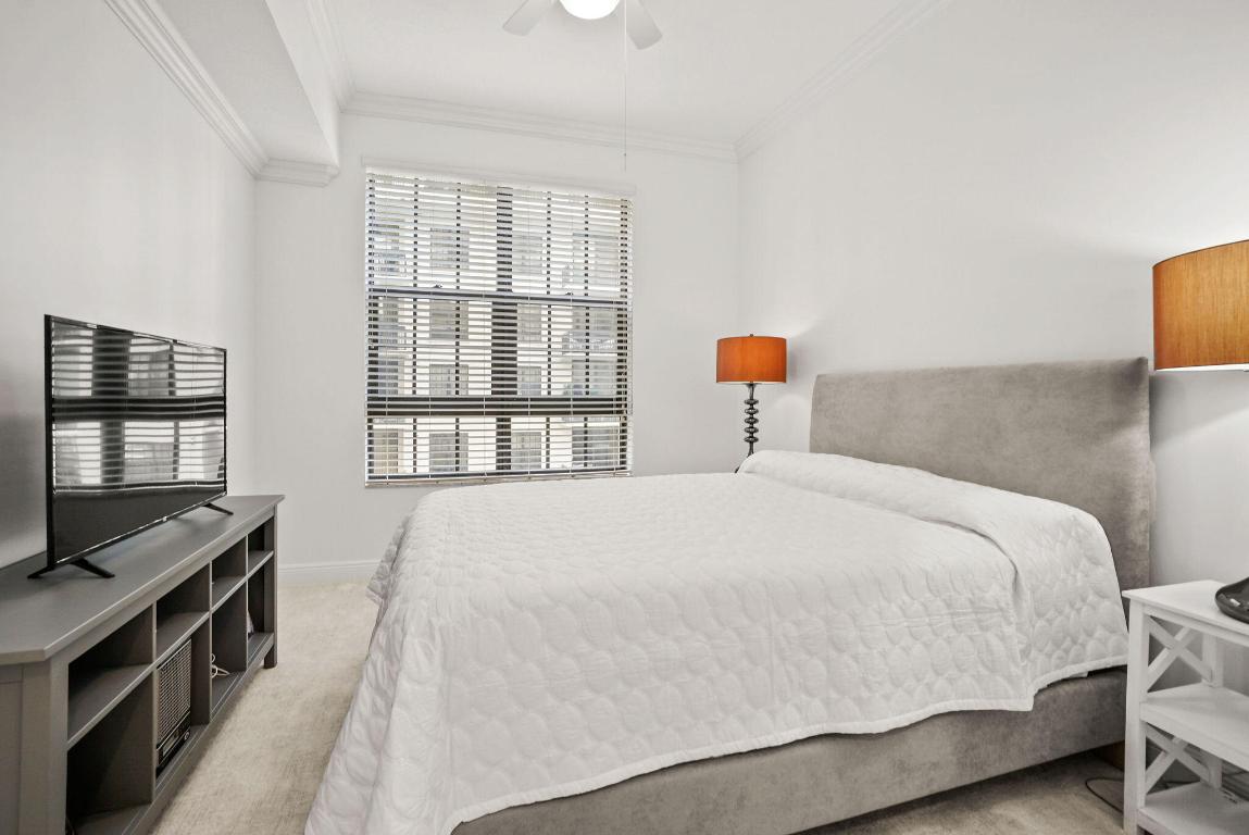 701 S Olive Avenue Unit: 1206