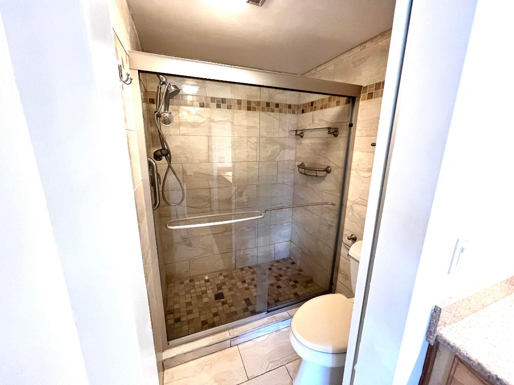 104 Wellington F Unit: 104