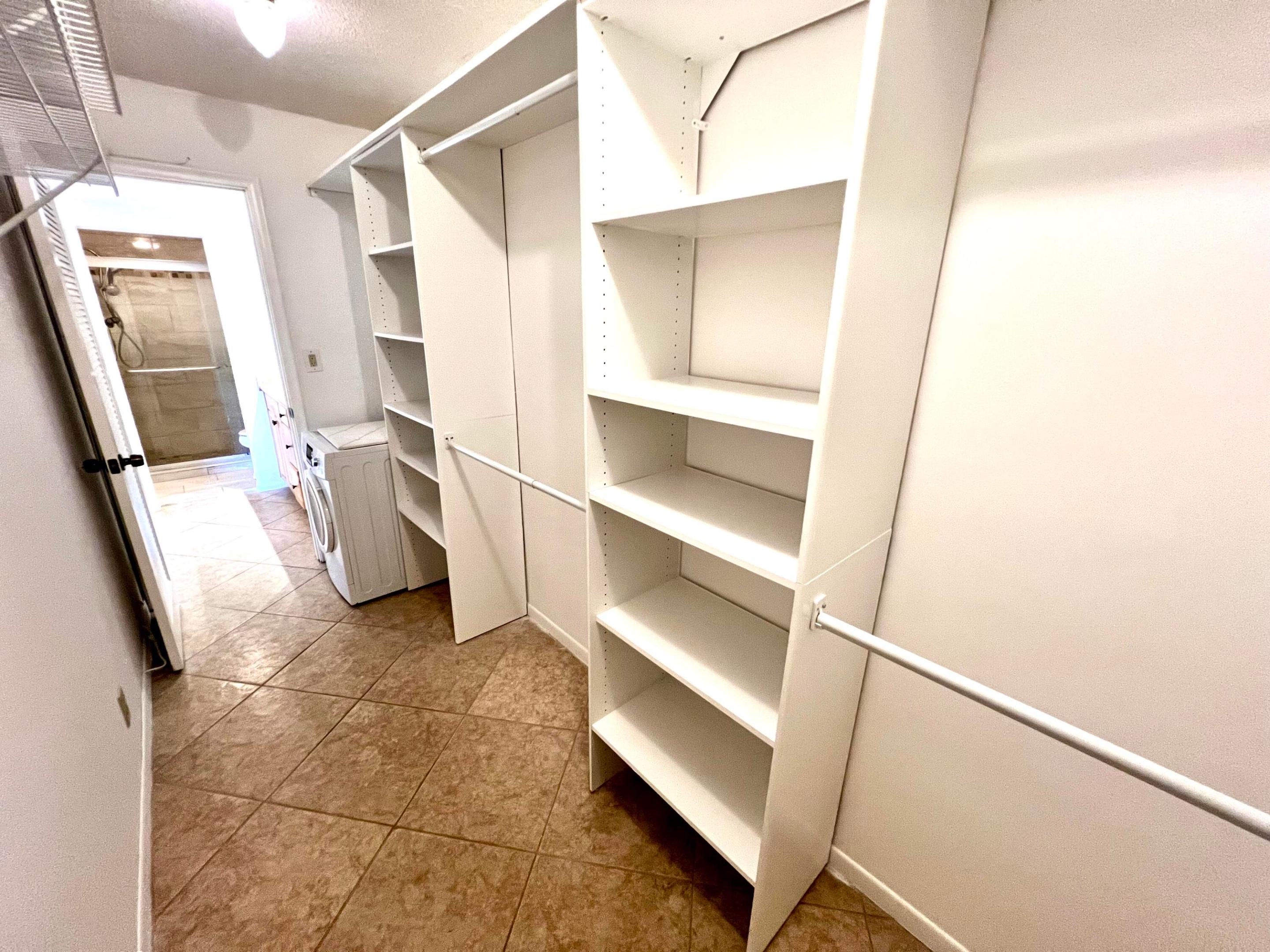 104 Wellington F Unit: 104