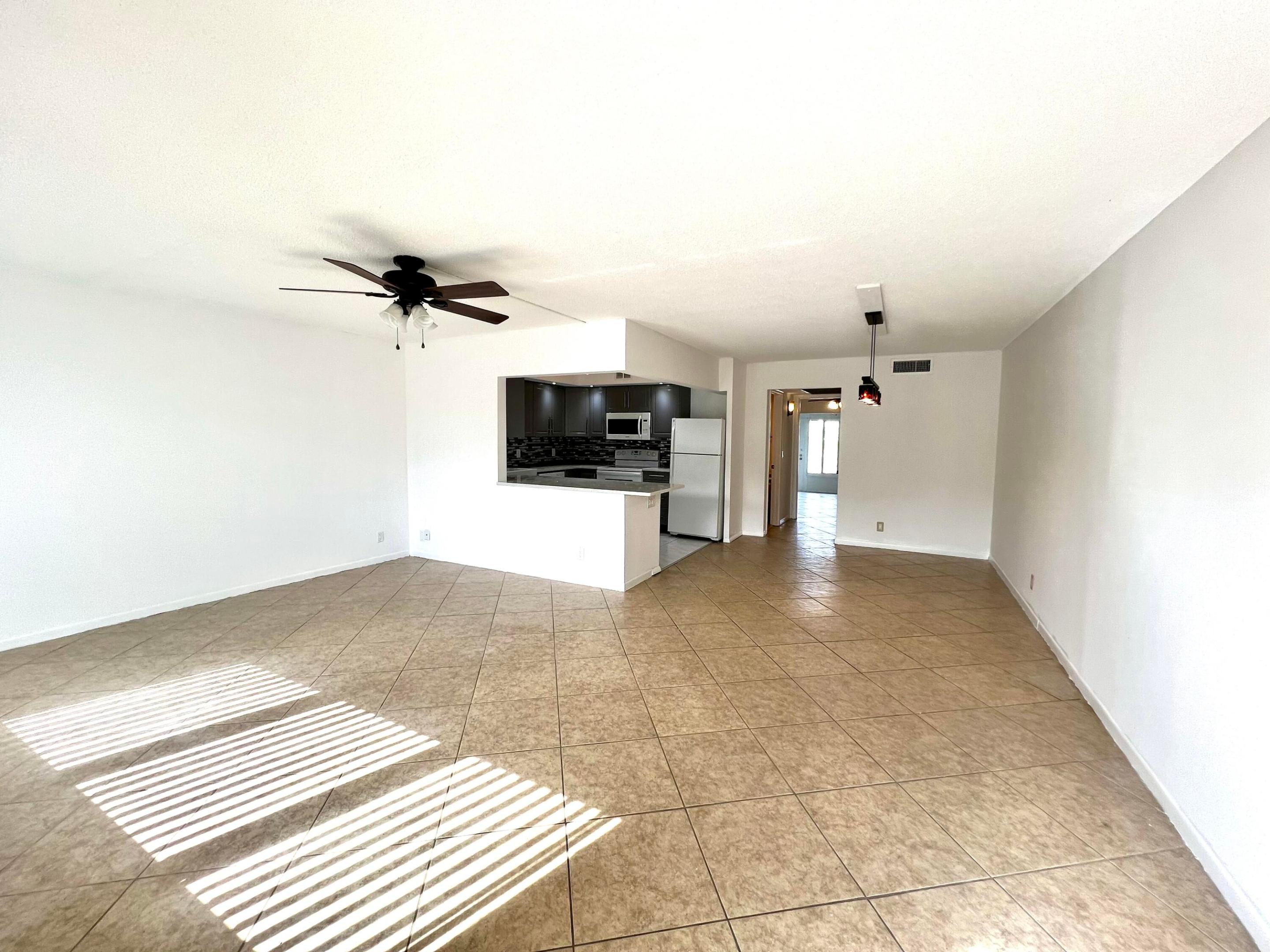 104 Wellington F Unit: 104