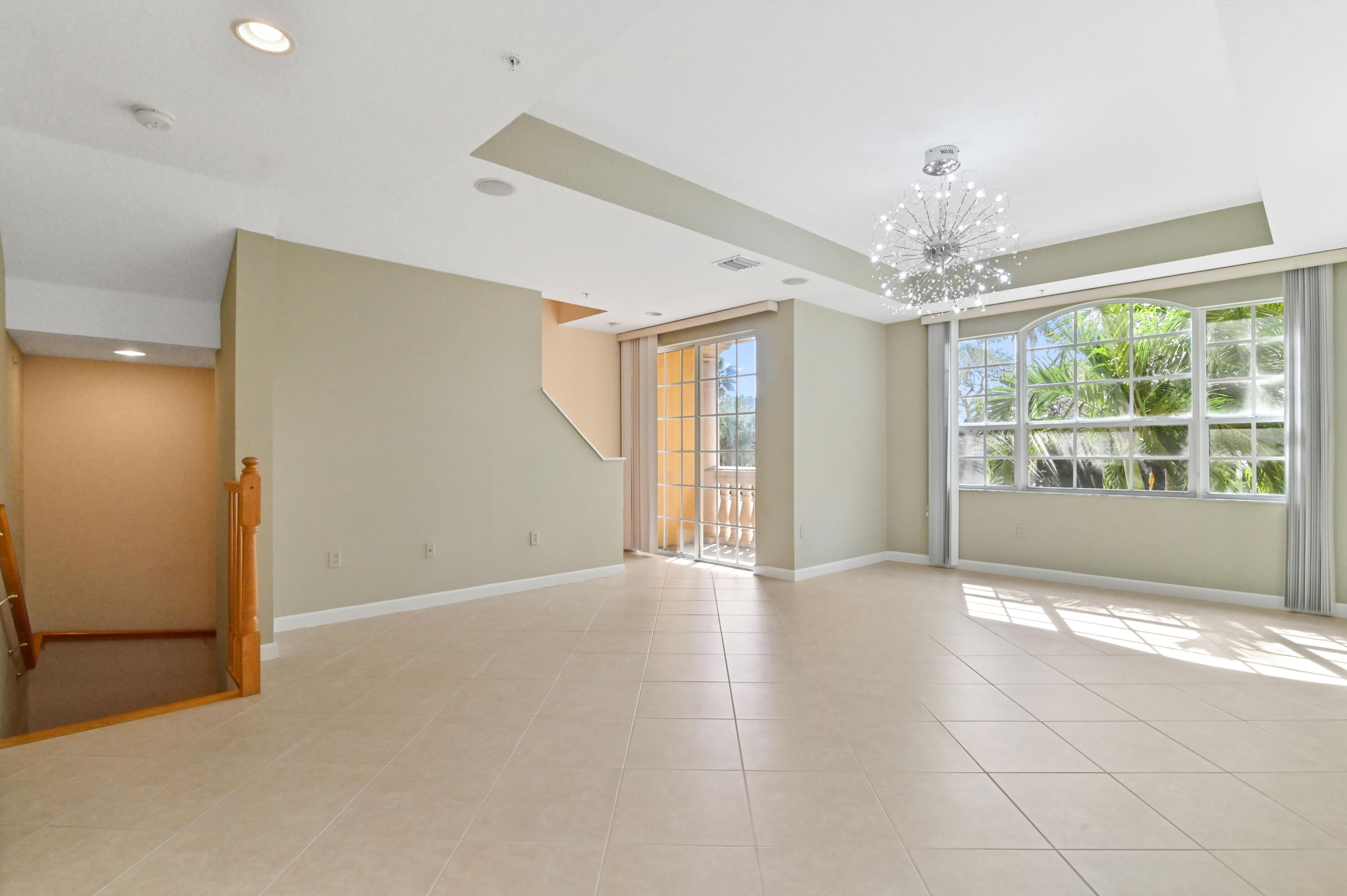 2532 Gardens Parkway