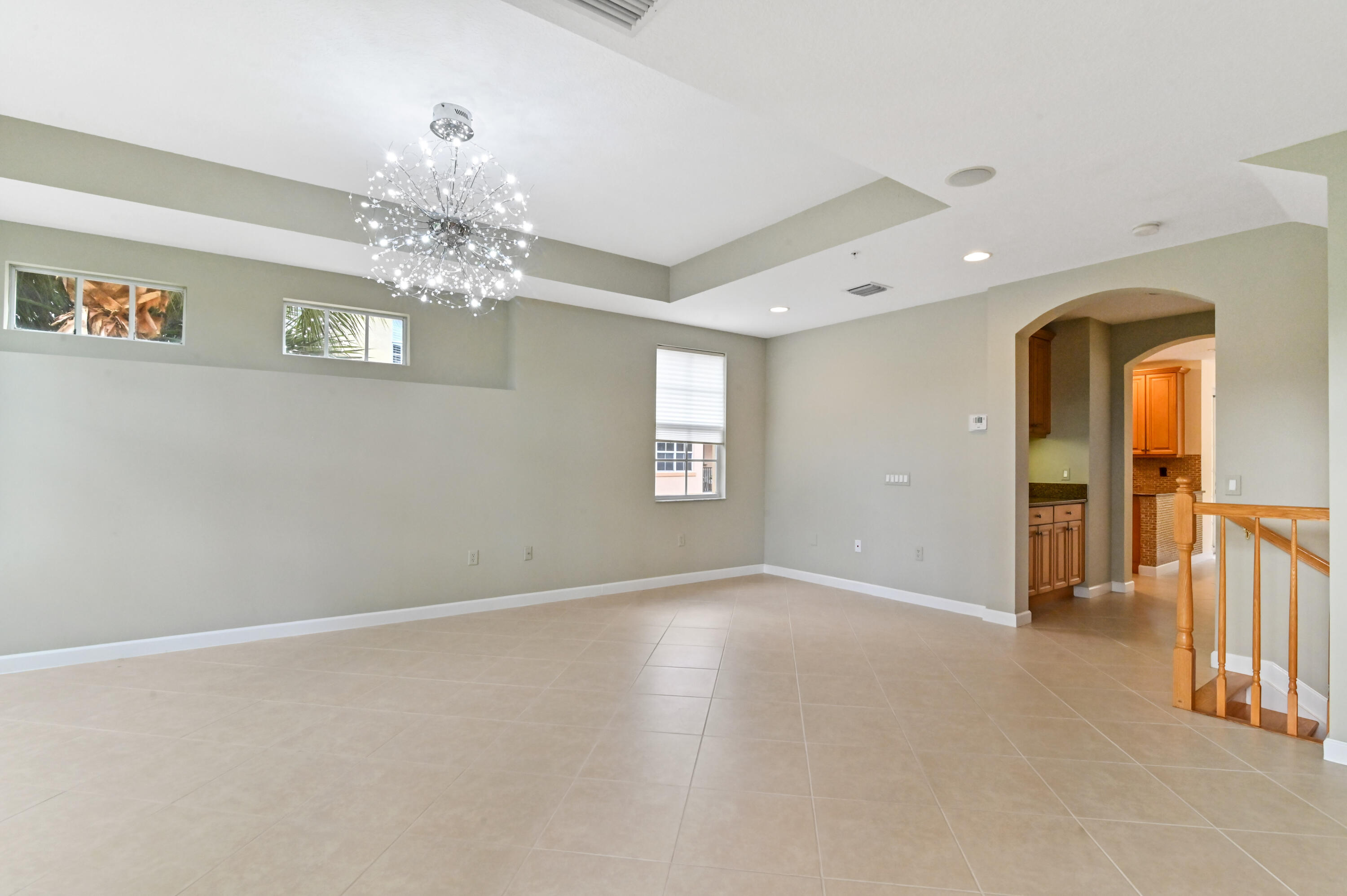 2532 Gardens Parkway