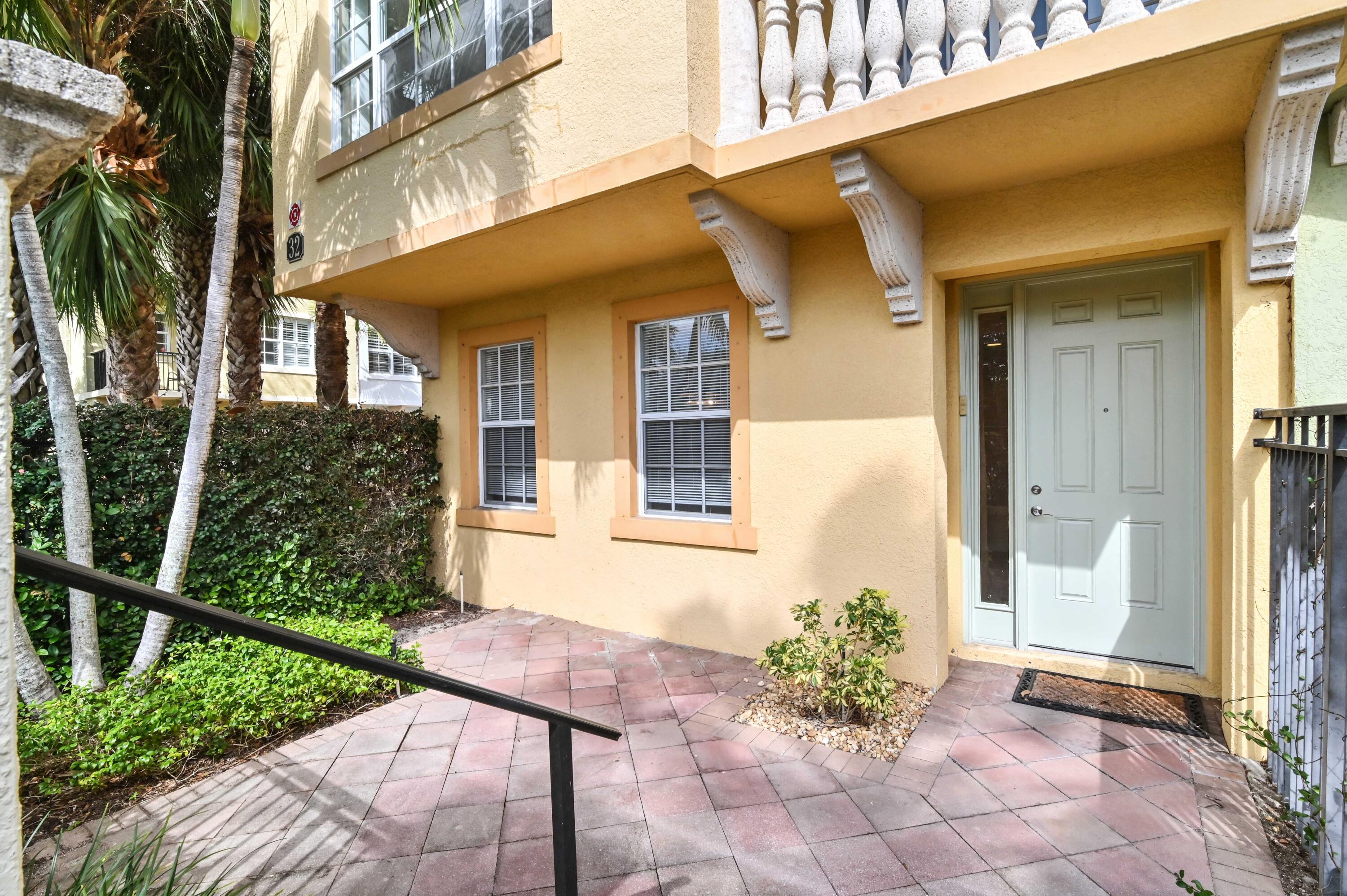 2532 Gardens Parkway