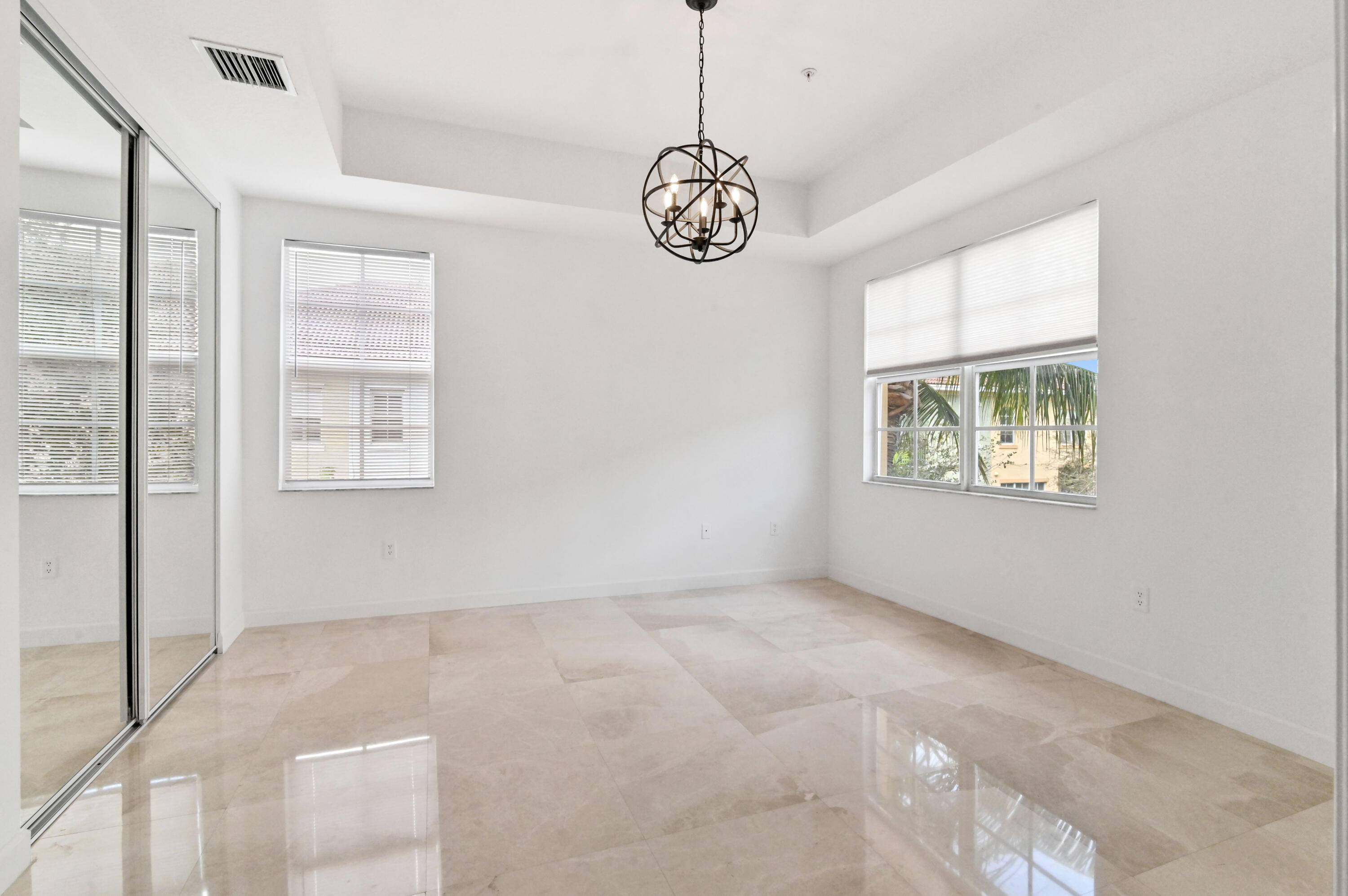 2532 Gardens Parkway