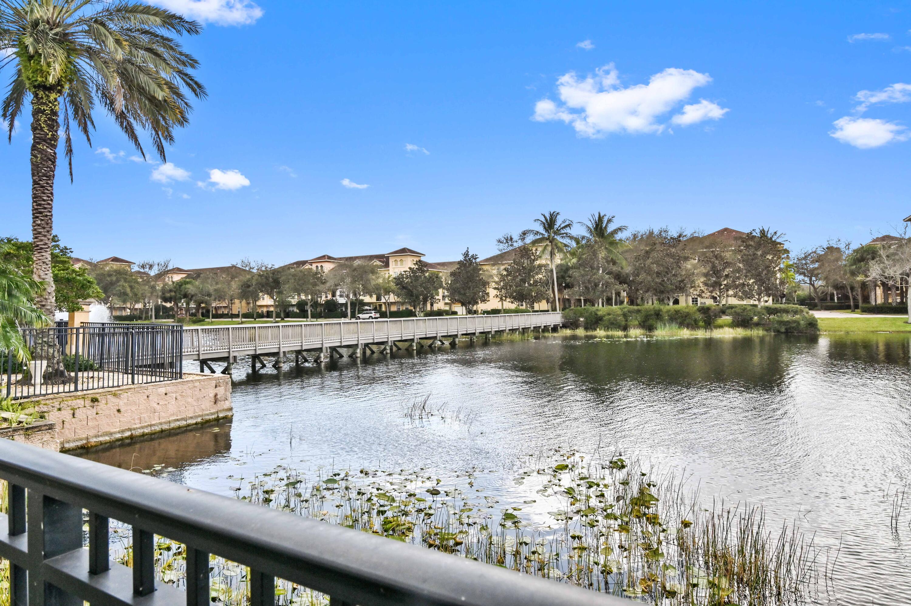 2532 Gardens Parkway