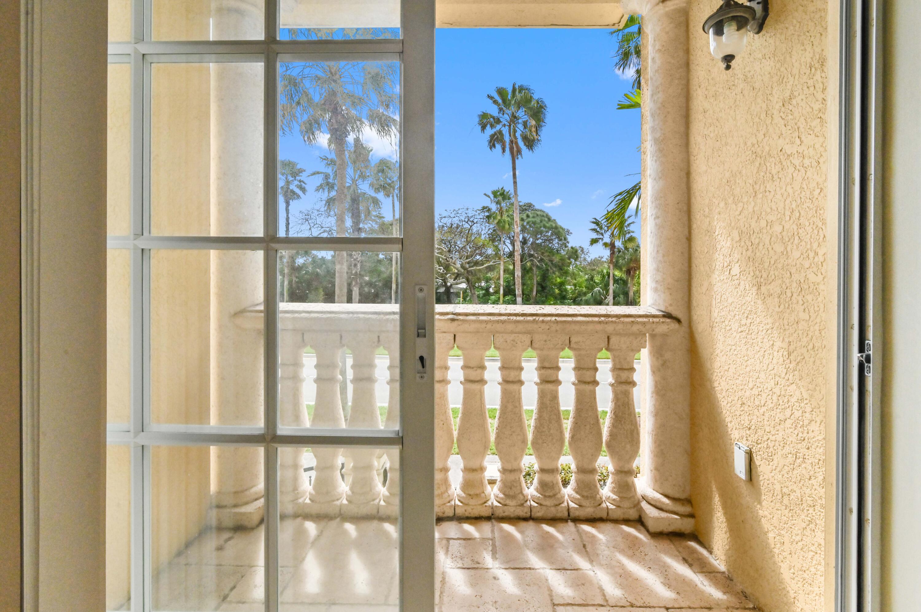 2532 Gardens Parkway