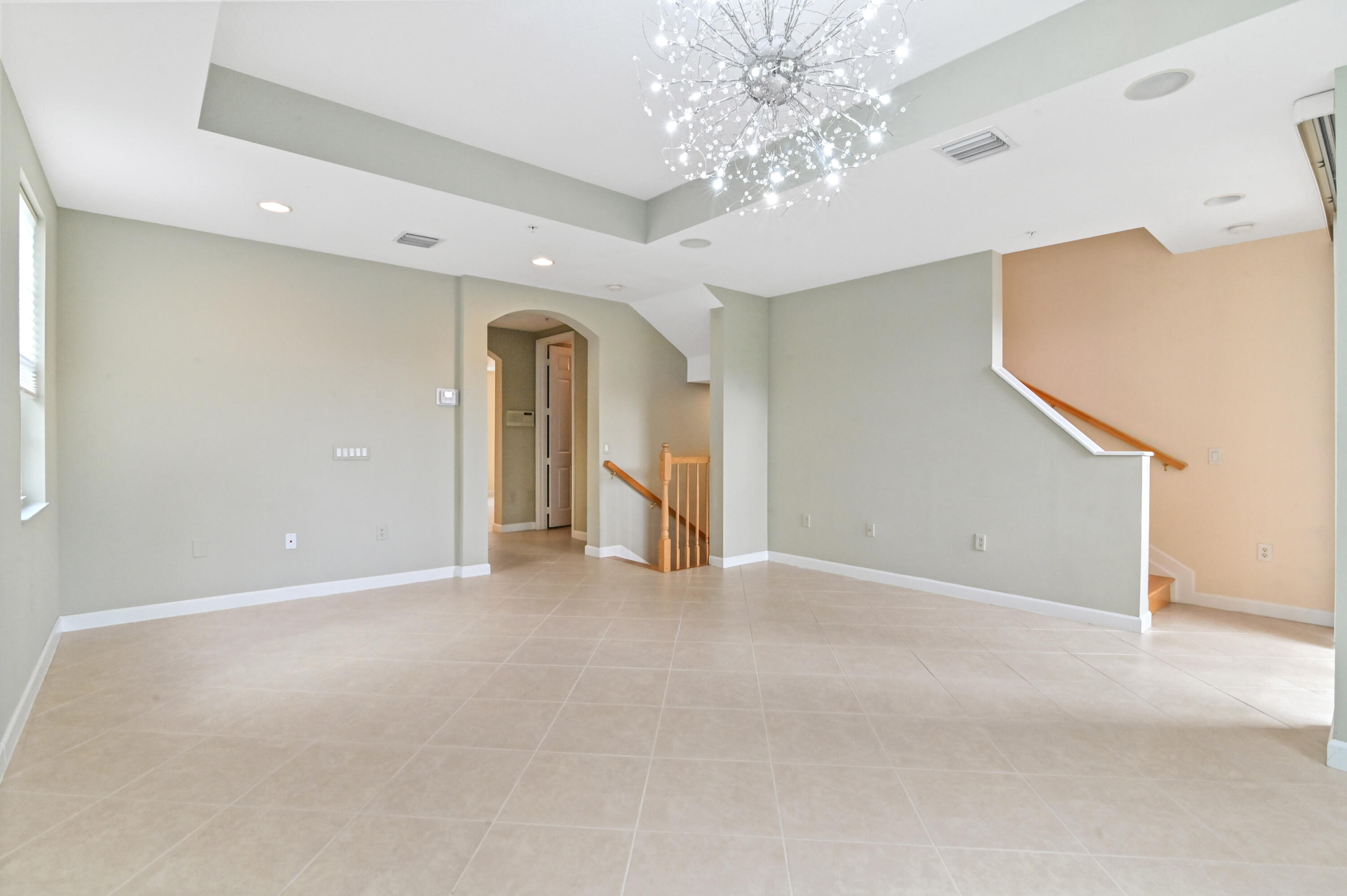 2532 Gardens Parkway