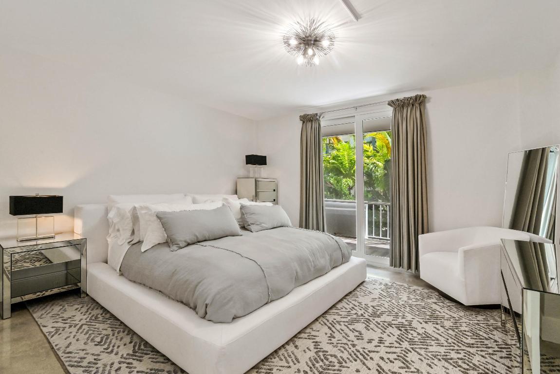 226 Brazilian Avenue 2 C