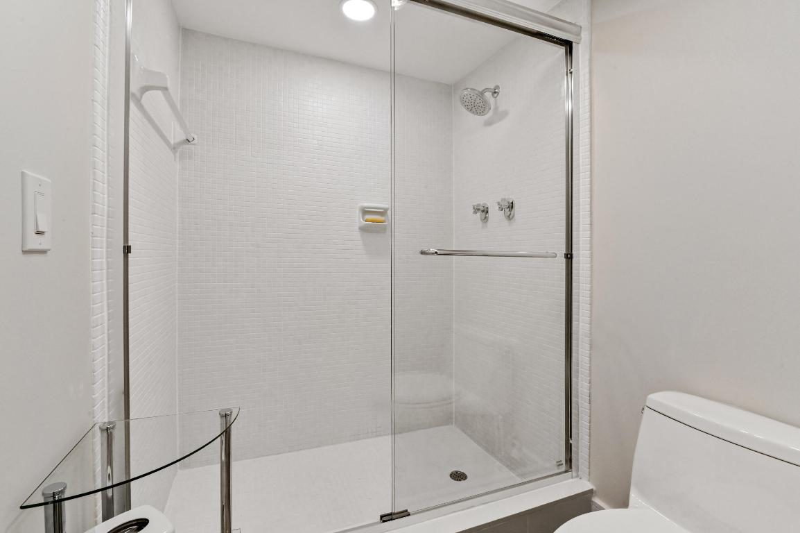 226 Brazilian Avenue 2 C