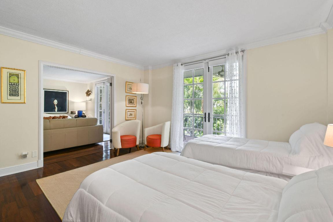 226 Brazilian Avenue 2 D