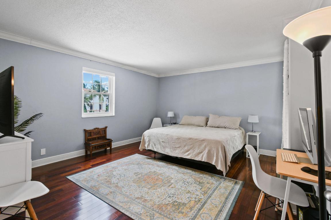 226 Brazilian Avenue 2 D