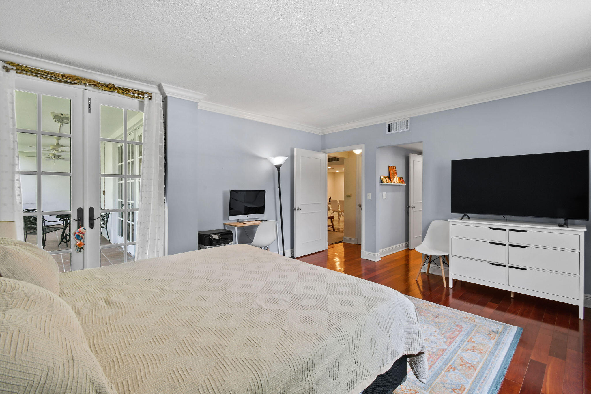 226 Brazilian Avenue 2 D