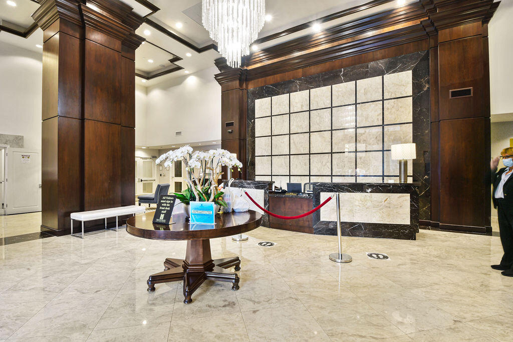 701 S Olive Avenue 1003