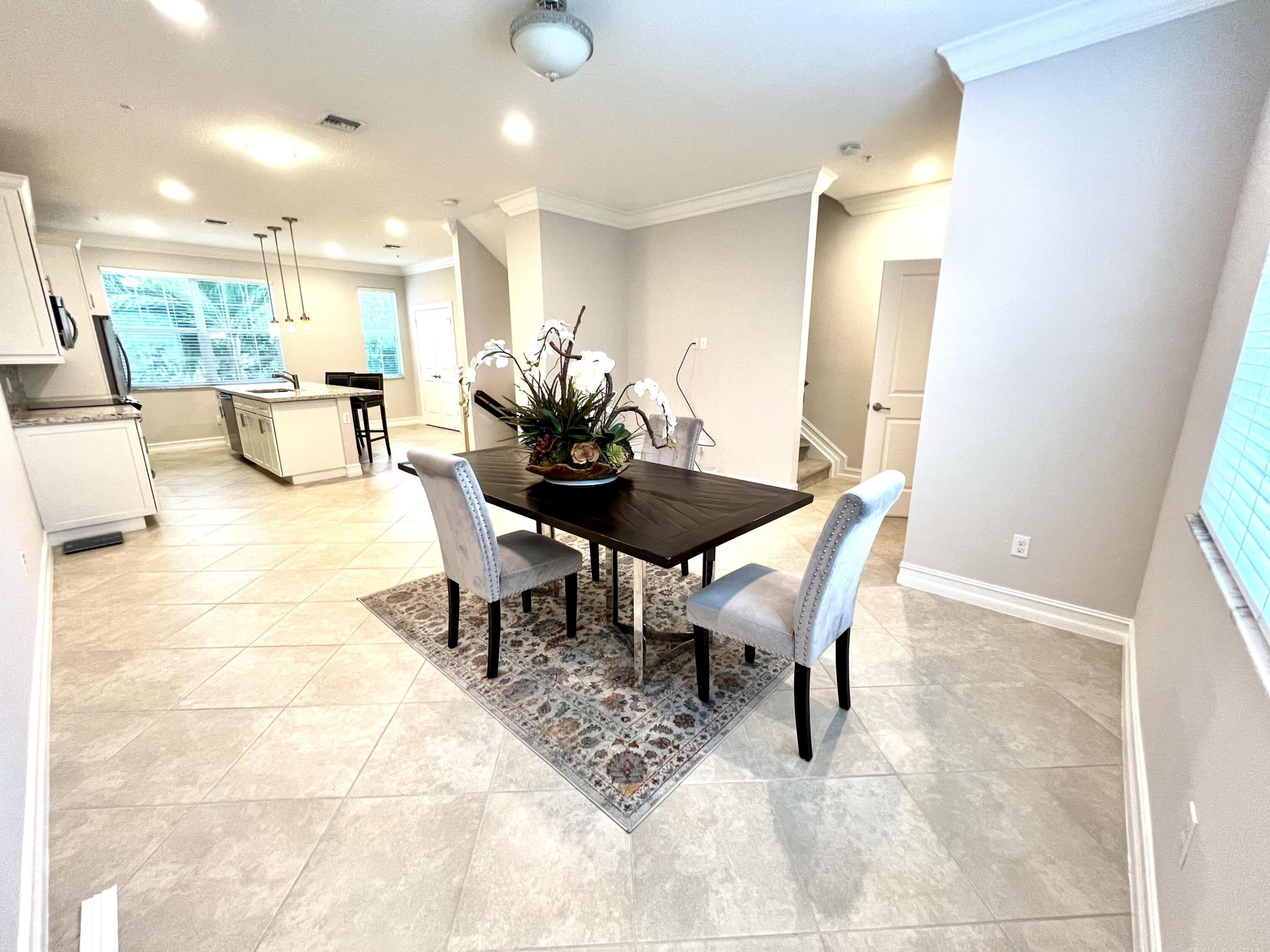 224 S Federal Highway 1