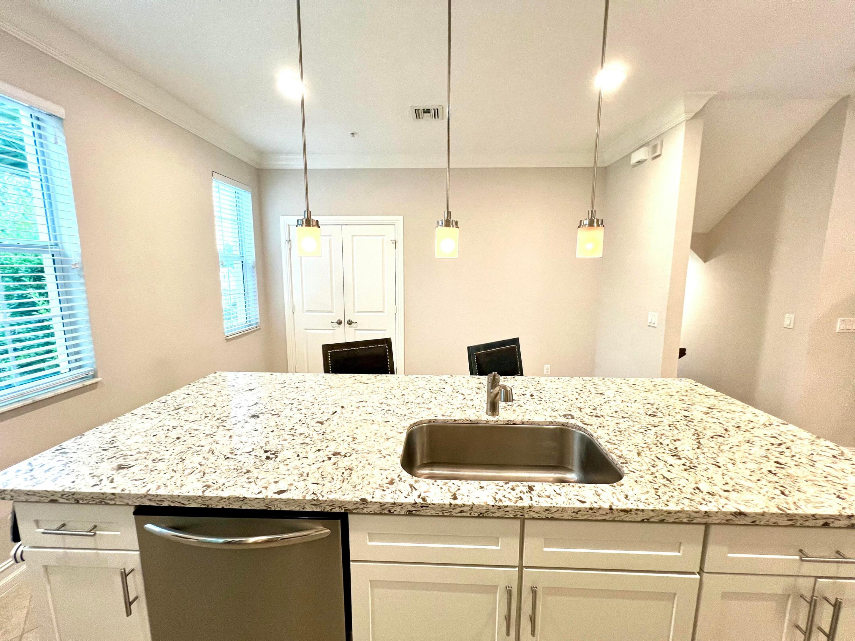 224 S Federal Highway 1