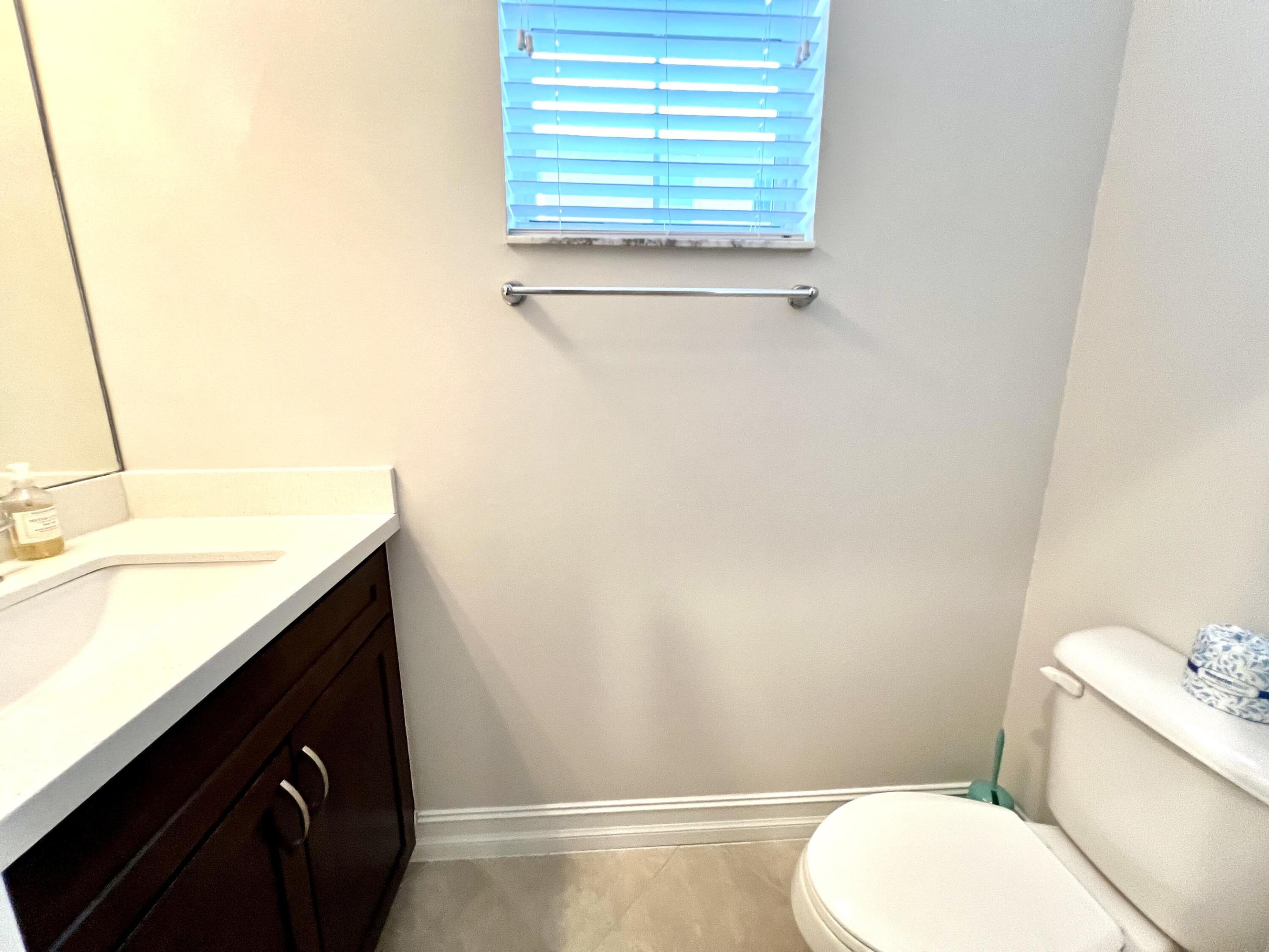 224 S Federal Highway 1